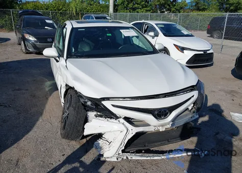 2022 Toyota Camry Se из США, поврежденный, VIN 4T1T11AK7NU061695